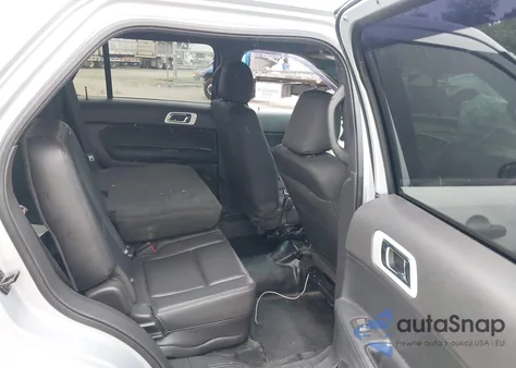 2015 Ford Police Interceptor z USA, uszkodzony, nr VIN 1FM5K8AR8FGC67538